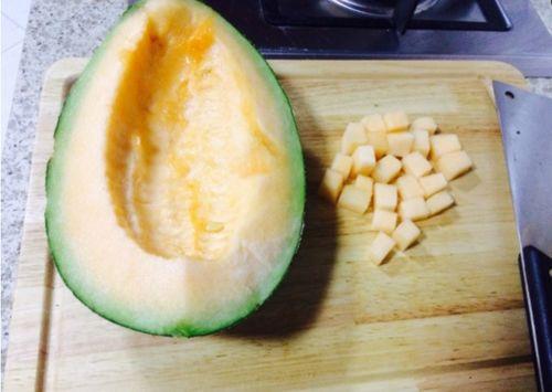 怎么吃哈密瓜,解锁夏日清新口感