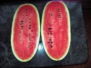 黑美人瓜是沙瓜吗怎么吃,沙瓜中的珍品，美味吃法大揭秘