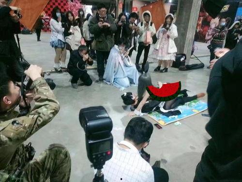 漫展最新吃瓜事件,最新吃瓜事件揭秘！