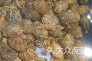 泰山路吃瓜,吃瓜群众的欢乐盛宴