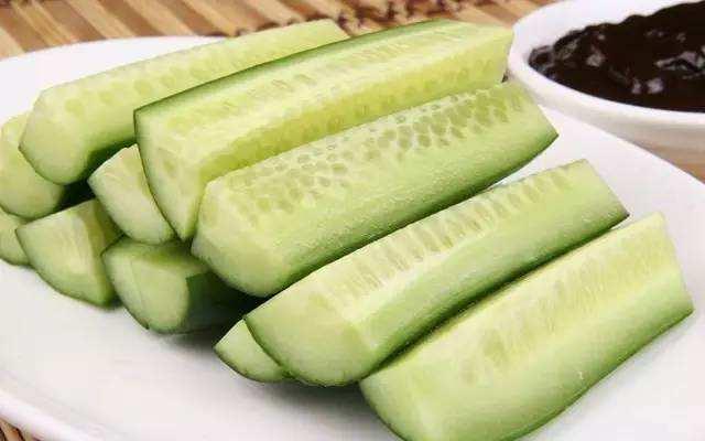 胃酸吃瓜可以么,吃瓜需谨慎