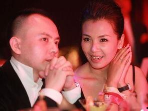 刘涛夫妇吃瓜,甜蜜瞬间曝光，网友直呼太幸福