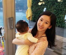 奶茶吃瓜女孩,揭秘吃瓜女孩的甜蜜生活