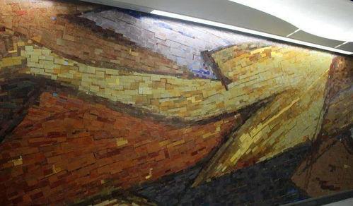 太阳塔带你吃瓜,解锁夏日美食新体验