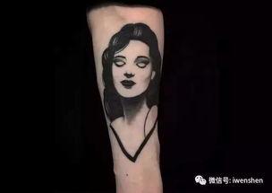 外国女人纹身视频吃瓜,视频走红，吃瓜群众热议