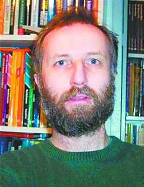 全民吃瓜英国教授