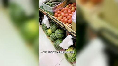 教室自拍吃瓜,揭秘校园生活趣味瞬间