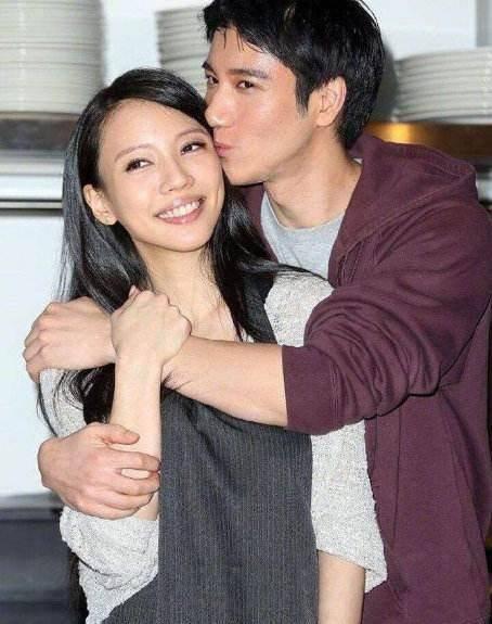 李靓蕾回应吃瓜