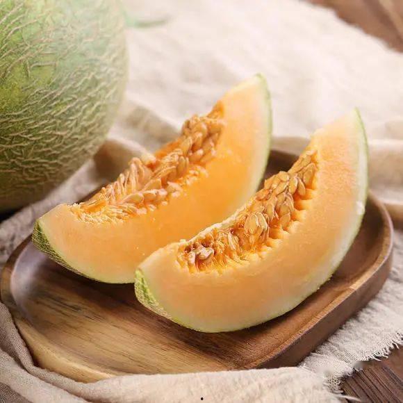 吃新疆蜜瓜,品味丝路甜蜜果实